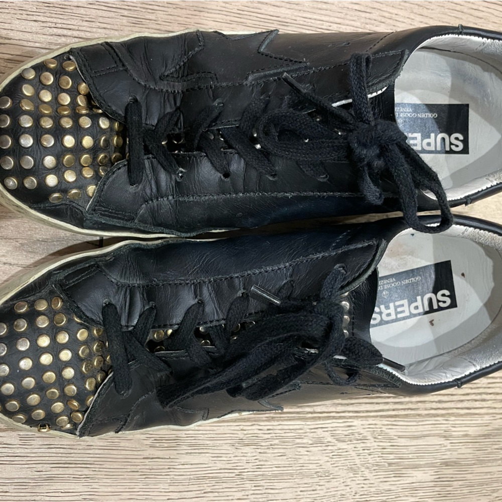 GOLDEN GOOSSE sneakers black with gold